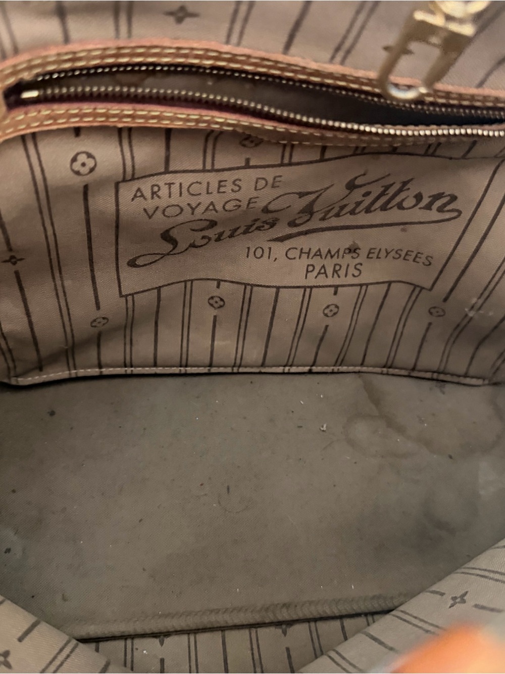 Louis Vuitton Brown Monogram Canvas Tote with Vachetta Trim - Picture 8 of 9